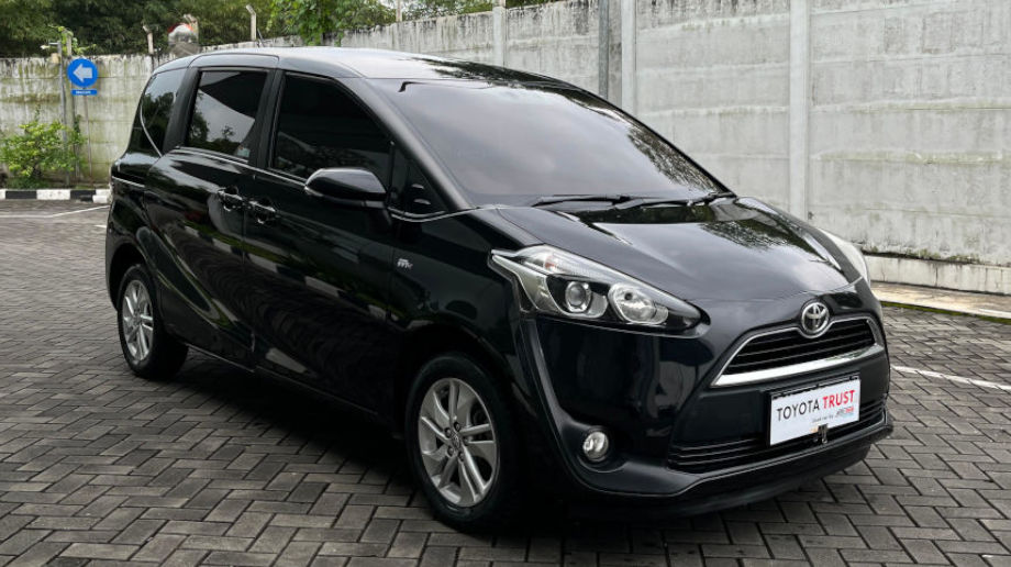 TOYOTA SIENTA 1.5 G BENSIN-MT(SIENTA) MT 2016
