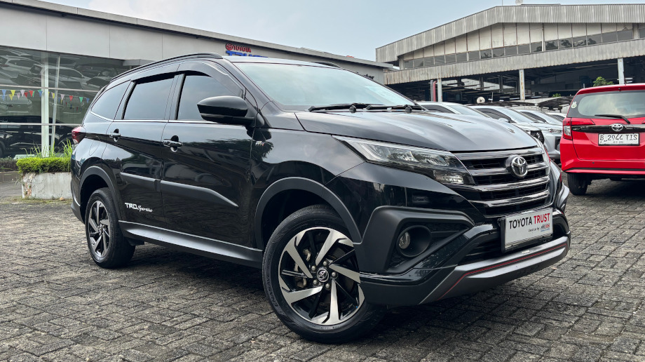 TOYOTA RUSH 1.5 TRD SPORTIVO 7 BENSIN-AT(RUSH) AT 2019
