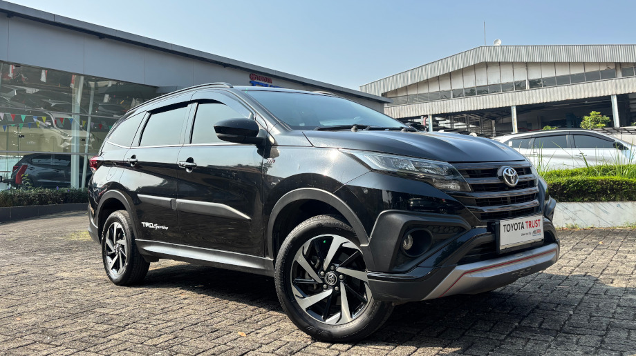 TOYOTA RUSH 1.5 TRD SPORTIVO BENSIN-AT(RUSH) AT 2020