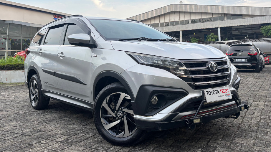 TOYOTA RUSH 1.5 TRD SPORTIVO BENSIN-AT(RUSH) AT 2019