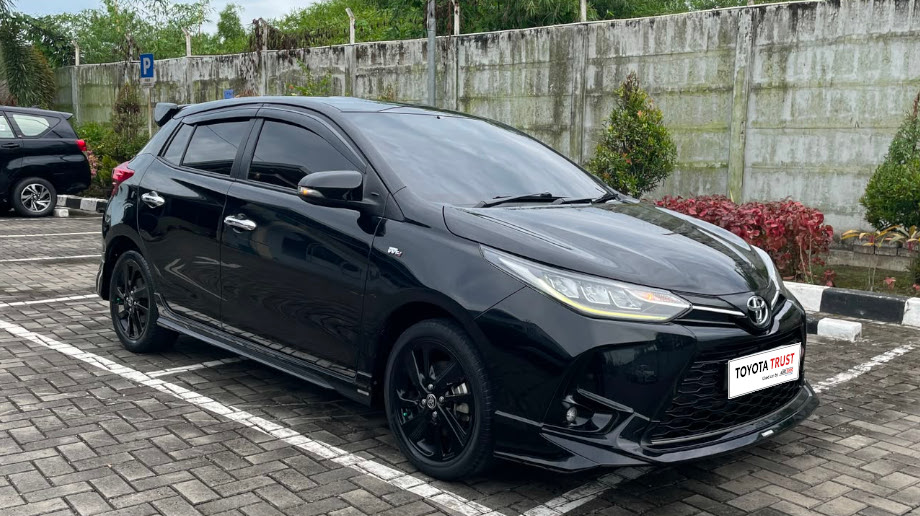 TOYOTA YARIS 1.5 S GR SPORT BENSIN-AT(YARIS) AT 2022